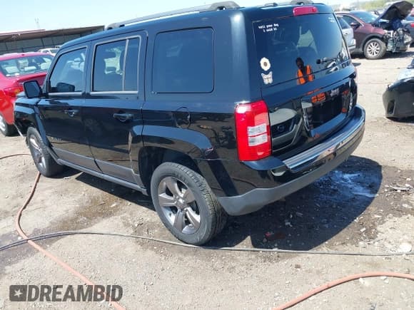 ✅ 2016 Jeep Patriot Sport • VIN: 1C4NJPBA3GD747922 • Lot: 41986421. Wystawiony na IAAI z przebiegiem 86 367 mil. Bezpłatny archiwum sprzedaży aukcyjnych z USA i szczegółowy raport historii pojazdu na DreamBid. Zdjęcie 3.