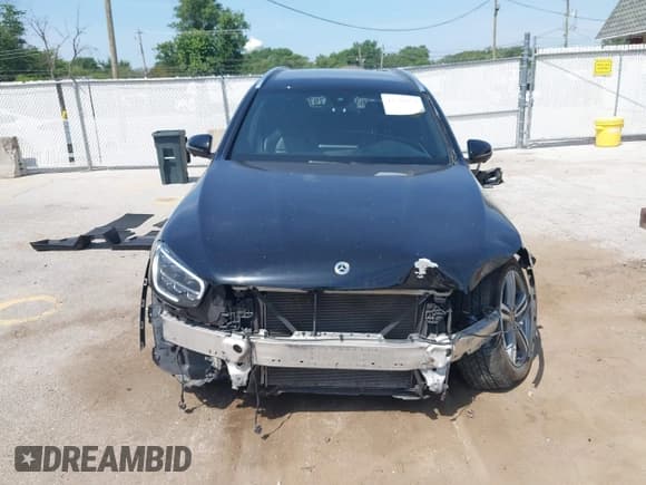 ✅ 2021 Mercedes-Benz GLC 300 • VIN: W1N0G8EB6MF892125 • Lot: 42759979. Wystawiony na IAAI z przebiegiem 65 918 mil. Bezpłatny archiwum sprzedaży aukcyjnych z USA i szczegółowy raport historii pojazdu na DreamBid. Zdjęcie 13.