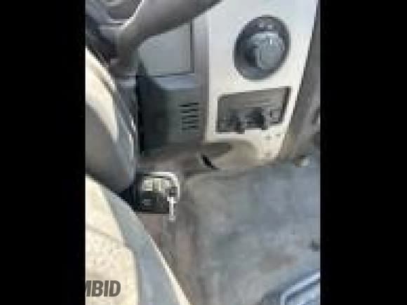 ✅ 2011 Ford F-150 XL • VIN: 1FTFW1EF5BKD48377 • Lot: 42185833. Listed on IAAI with 204,145 mi. Free auction sales archive from the USA and detailed vehicle history report at DreamBid. Image 1.