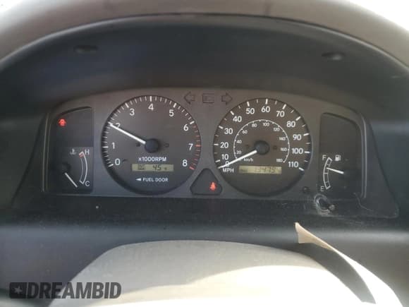 ✅ 2002 Chevrolet Prizm • VIN: 1Y1SK52842Z404089 • Lot: 49103545. Listed on Copart with 134,794 mi. Free auction sales archive from the USA and detailed vehicle history report at DreamBid. Image 9.