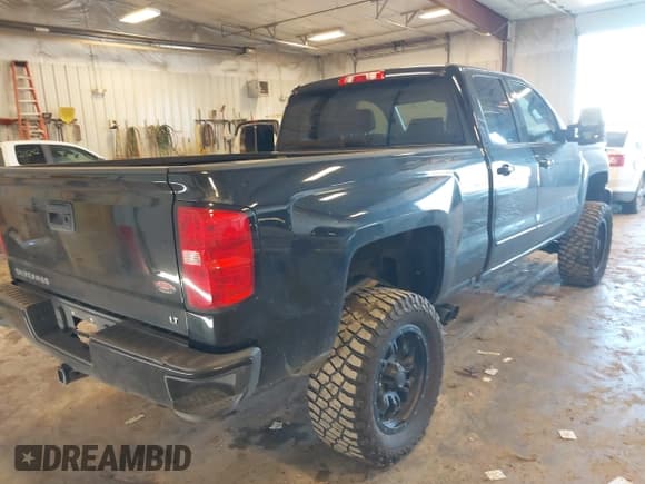 ✅ 2017 Chevrolet Silverado 1500 LT • VIN: 1GCVKREC3HZ277921 • Lot: 43488619. Listed on IAAI with 143,245 mi. Free auction sales archive from the USA and detailed vehicle history report at DreamBid. Image 4.