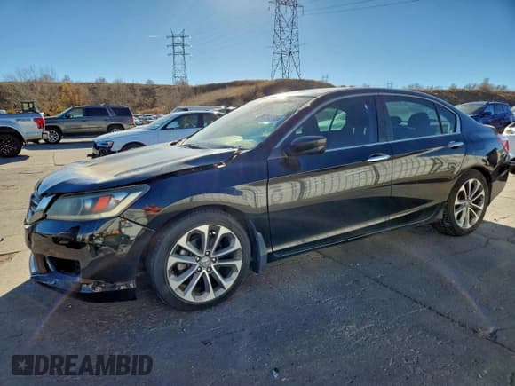 ✅ 2015 Honda Accord Sport • VIN: 1HGCR2F51FA094198 • Лот: 94291705. Опубликован ранее на Copart с пробегом 156 171 миль. Бесплатный доступ к архиву аукционных продаж из США и подробный отчёт об истории автомобиля на DreamBid. Изображение 1.