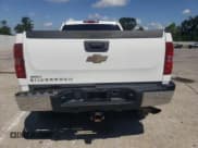 ✅ 2009 Chevrolet Silverado 2500HD Work Truck • VIN: 1GCHK43K89F168674 • Lot: 68511965. Wystawiony na Copart z przebiegiem 127 296 mil. Bezpłatny archiwum sprzedaży aukcyjnych z USA i szczegółowy raport historii pojazdu na DreamBid. Zdjęcie 6.