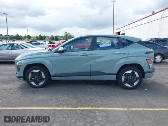 ✅ 2025 Hyundai Kona • VIN: KM8HB3A77SU018500 • Lot: 42294437. Listed on IAAI with 6,216 mi. Free auction sales archive from the USA and detailed vehicle history report at DreamBid. Image 14.