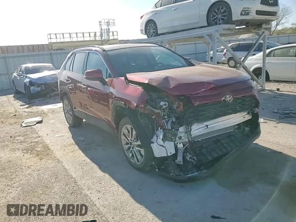 ✅ 2024 Toyota RAV4 XLE Premium • VIN: 2T3A1RFV1RW475478 • Lot: 52960055. Listed on Copart with 5,658 mi. Free auction sales archive from the USA and detailed vehicle history report at DreamBid. Image 12.