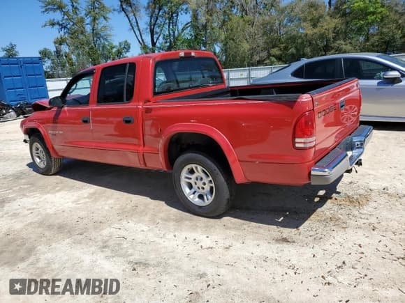 ✅ 2002 Dodge Dakota SLT • VIN: 1B7HL48N02S587177 • Lot: 48901935. Wystawiony na Copart z przebiegiem 207 550 mil. Bezpłatny archiwum sprzedaży aukcyjnych z USA i szczegółowy raport historii pojazdu na DreamBid. Zdjęcie 2.