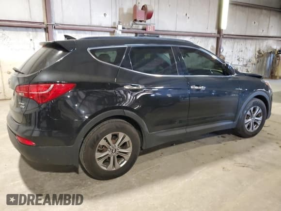 ✅ 2016 Hyundai Santa Fe • VIN: 5XYZUDLB7GG357390 • Lot: 84031745. Listed on Copart with 95,721 mi. Free auction sales archive from the USA and detailed vehicle history report at DreamBid. Image 3.
