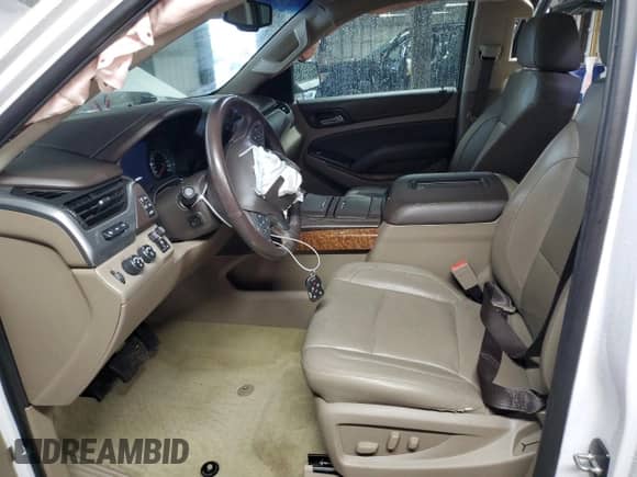 2017 Chevrolet Suburban Premier z VIN 1GNSKJKC8HR118053, wystawiony jako Copart lot #73375784 z przebiegiem 100 812 mil mil oraz Szkoda całkowita • Salvage title. Historia ofert i sprzedaży dostępna na DreamBid. Obrazek 7.