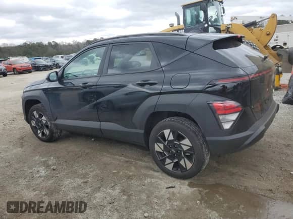 2025 Hyundai Kona SEL with VIN KM8HBCAB9SU231680, listed as a Copart auction lot 44420025 with 6,620 mi miles and Clean title. Bid and sale history available at DreamBid. Image 2.