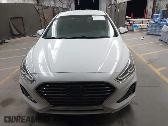 ✅ 2018 Hyundai Sonata Sport Plus • VIN: 5NPE34AF7JH607055 • Lot: 43617516. Listed on IAAI with 111,585 mi. Free auction sales archive from the USA and detailed vehicle history report at DreamBid. Image 12.