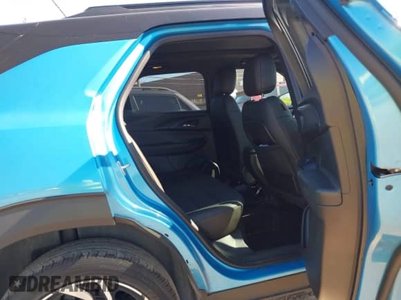 2025 Chevrolet TrailBlazer RS с VIN KL79MUSLXSB011909, выставлен на аукционе IAAI как лот 42779425 с пробегом 22 708 миль миль и . История ставок и продаж доступна на DreamBid. Изображение 8.