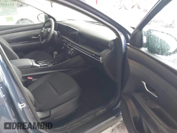 ✅ 2025 Hyundai Tucson SEL • VIN: 5NMJB3DE4SH515107 • Лот: 43244876. Опубликован ранее на IAAI с пробегом 11 739 миль. Бесплатный доступ к архиву аукционных продаж из США и подробный отчёт об истории автомобиля на DreamBid. Изображение 5.