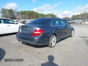 ✅ 2014 Mercedes-Benz C 250 Sport • VIN: WDDGF4HBXEG233110 • Lot: 43793050. Wystawiony na IAAI z przebiegiem 107 449 mil. Bezpłatny archiwum sprzedaży aukcyjnych z USA i szczegółowy raport historii pojazdu na DreamBid. Zdjęcie 4.