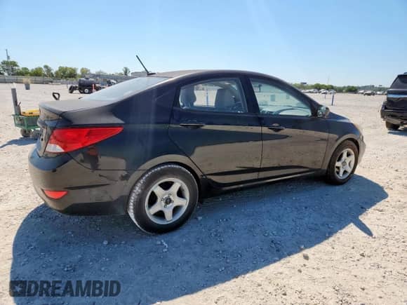 2016 Hyundai Accent SE z VIN KMHCT4AE9GU976900, wystawiony jako Copart lot #85532945 z przebiegiem 50 501 mil mil oraz Szkoda całkowita • Salvage title. Historia ofert i sprzedaży dostępna na DreamBid. Obrazek 3.