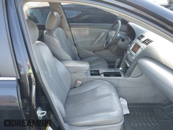 ✅ 2007 Toyota Camry • VIN: 4T1BB46K27U002964 • Лот: 43027931. Опубликован ранее на IAAI с пробегом 231 624 миль. Бесплатный доступ к архиву аукционных продаж из США и подробный отчёт об истории автомобиля на DreamBid. Изображение 5.