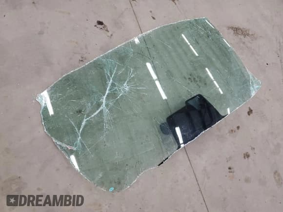 ✅ 2022 Hyundai Venue Limited • VIN: KMHRC8A33NU135331 • Lot: 43912335. Listed on Copart with 68,000 mi. Free auction sales archive from the USA and detailed vehicle history report at DreamBid. Image 15.