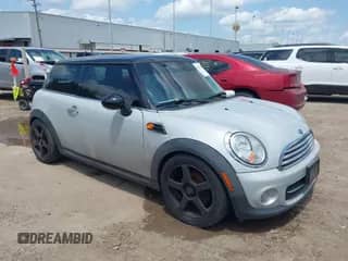 2012 MINI Hardtop с VIN WMWSU3C52CT542139, выставлен на аукционе IAAI как лот 42331765 с пробегом 126 666 миль миль и . История ставок и продаж доступна на DreamBid. Изображение 1.