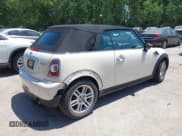 ✅ 2012 MINI Convertible • VIN: WMWZN3C51CT134646 • Лот: 42252740. Опубликован ранее на IAAI с пробегом 124 278 миль. Бесплатный доступ к архиву аукционных продаж из США и подробный отчёт об истории автомобиля на DreamBid. Изображение 4.