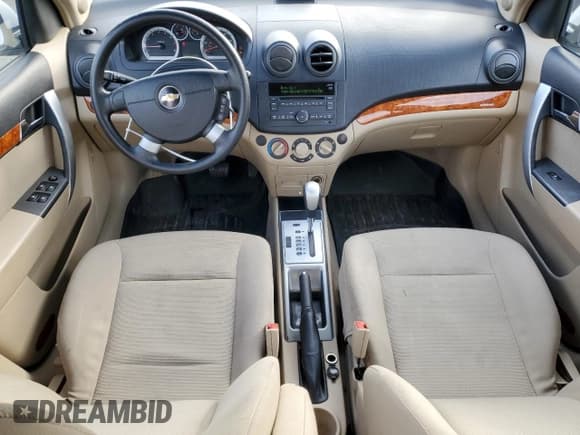 ✅ 2011 Chevrolet Aveo 1LT • VIN: KL1TD5DE4BB139356 • Lot: 46682295. Wystawiony na Copart z przebiegiem 96 752 mil. Bezpłatny archiwum sprzedaży aukcyjnych z USA i szczegółowy raport historii pojazdu na DreamBid. Zdjęcie 8.