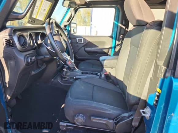 ✅ 2020 Jeep Wrangler Sport S • VIN: 1C4GJXAG6LW222639 • Lot: 87368425. Wystawiony na Copart z przebiegiem 38 139 mil. Bezpłatny archiwum sprzedaży aukcyjnych z USA i szczegółowy raport historii pojazdu na DreamBid. Zdjęcie 7.