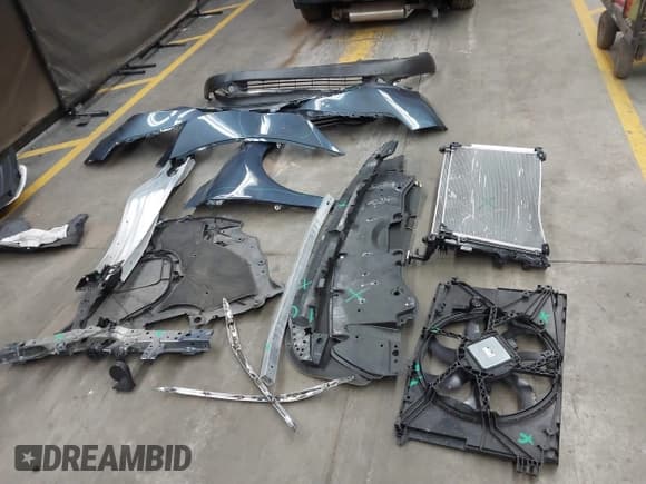 ✅ 2024 Toyota Venza LE • VIN: JTEAAAAH7RJ187798 • Лот: 42671675. Опубликован ранее на IAAI с пробегом 11 511 миль. Бесплатный доступ к архиву аукционных продаж из США и подробный отчёт об истории автомобиля на DreamBid. Изображение 12.