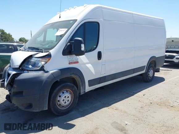 ✅ 2020 Ram ProMaster Cargo • VIN: 3C6URVJG2LE120353 • Lot: 42553717. Listed on IAAI with 30,122 mi. Free auction sales archive from the USA and detailed vehicle history report at DreamBid. Image 18.