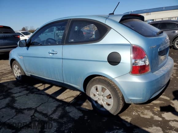 ✅ 2010 Hyundai Accent GS • VIN: KMHCM3AC9AU182623 • Лот: 42288555. Опубликован ранее на Copart с пробегом 171 658 миль. Бесплатный доступ к архиву аукционных продаж из США и подробный отчёт об истории автомобиля на DreamBid. Изображение 2.