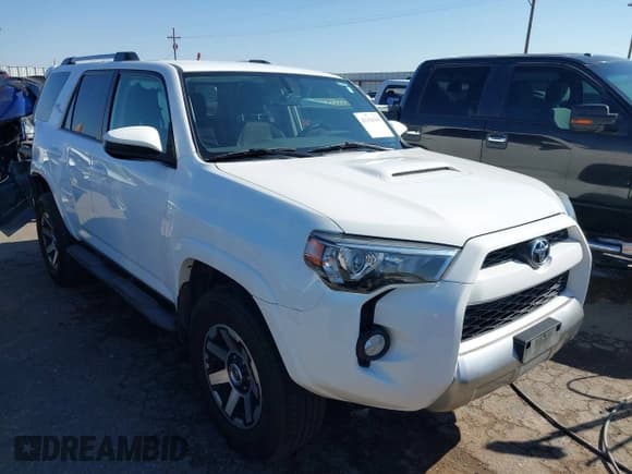 ✅ 2017 Toyota 4Runner TRD Off Road Premium • VIN: JTEBU5JR6H5466100 • Лот: 43194396. Опубликован ранее на IAAI с пробегом 100 690 миль. Бесплатный доступ к архиву аукционных продаж из США и подробный отчёт об истории автомобиля на DreamBid. Изображение 1.