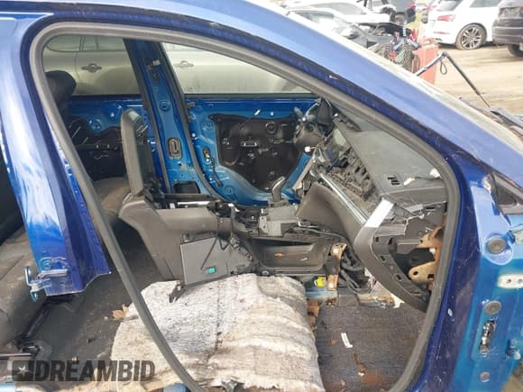 ✅ 2023 Cadillac XT6 AWD Sport • VIN: 1GYKPGRS4PZ131630 • Lot: 43741820. Listed on IAAI with 7,237 mi. Free auction sales archive from the USA and detailed vehicle history report at DreamBid. Image 5.