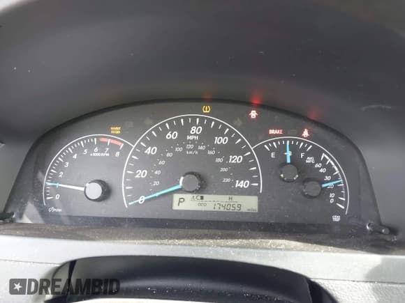 ✅ 2014 Toyota Camry SE • VIN: 4T1BF1FK1EU815082 • Лот: 43435304. Опубликован ранее на IAAI с пробегом 174 059 миль. Бесплатный доступ к архиву аукционных продаж из США и подробный отчёт об истории автомобиля на DreamBid. Изображение 7.