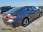 ✅ 2018 Toyota Camry SE • VIN: 4T1B11HK2JU641674 • Lot: 94807935. Wystawiony na Copart z przebiegiem 40 415 mil. Bezpłatny archiwum sprzedaży aukcyjnych z USA i szczegółowy raport historii pojazdu na DreamBid. Zdjęcie 3.