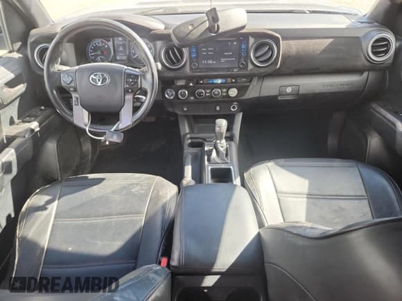 ✅ 2017 Toyota Tacoma TRD Sport • VIN: 5TFDZ5BN3HX017259 • Lot: 82179725. Listed on Copart with 150,775 mi. Free auction sales archive from the USA and detailed vehicle history report at DreamBid. Image 8.