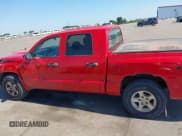 ✅ 2005 Dodge Dakota SLT • VIN: 1D7HW48N05S250364 • Лот: 43319038. Опубликован ранее на IAAI с пробегом 106 385 миль. Бесплатный доступ к архиву аукционных продаж из США и подробный отчёт об истории автомобиля на DreamBid. Изображение 15.