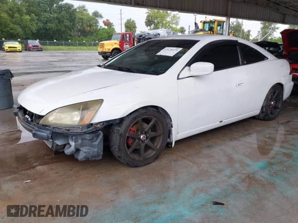 2005 Honda Accord LX with VIN 1HGCM71365A015480, listed as a IAAI auction lot 43176475 with 220,405 mi miles and . Bid and sale history available at DreamBid. Image 2.