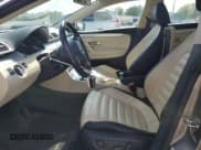 ✅ 2010 Volkswagen CC Luxury • VIN: WVWHN7AN3AE542849 • Лот: 84052015. Опубликован ранее на Copart с пробегом 110 010 миль. Бесплатный доступ к архиву аукционных продаж из США и подробный отчёт об истории автомобиля на DreamBid. Изображение 7.