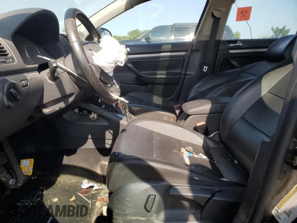 ✅ 2010 Volkswagen Jetta Limited Edition • VIN: 3VWRX7AJ8AM133894 • Lot: 62991485. Listed on Copart with Not provided. Free auction sales archive from the USA and detailed vehicle history report at DreamBid. Image 7.