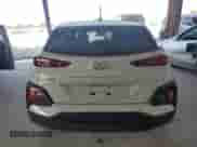 2019 Hyundai Kona SE z VIN KM8K12AA2KU283727, wystawiony jako Copart lot #43118413 z przebiegiem 37 467 mil mil oraz . Historia ofert i sprzedaży dostępna na DreamBid. Obrazek 6.