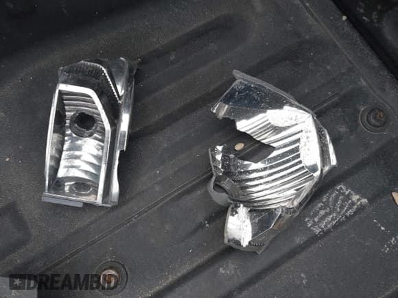 ✅ 2013 Toyota Tundra • VIN: 5TFDM5F17DX046599 • Lot: 41208111. Listed on IAAI with 162,519 mi. Free auction sales archive from the USA and detailed vehicle history report at DreamBid. Image 12.