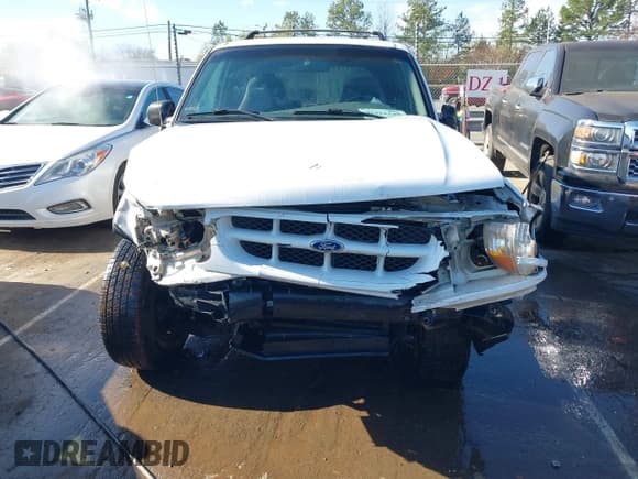 ✅ 1999 Ford Explorer Sport • VIN: 1FMYU22X2XUA33545 • Lot: 41818348. Wystawiony na IAAI z przebiegiem 130 848 mil. Bezpłatny archiwum sprzedaży aukcyjnych z USA i szczegółowy raport historii pojazdu na DreamBid. Zdjęcie 6.