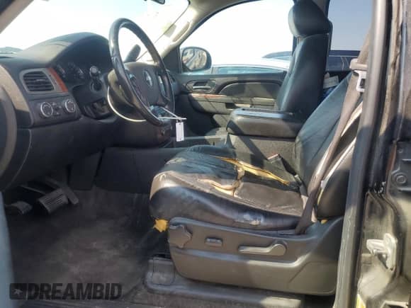 2010 Chevrolet Suburban LT z VIN 1GNUKJE35AR159623, wystawiony jako Copart lot #65005465 z przebiegiem 248 278 mil mil oraz Szkoda całkowita • Salvage title. Historia ofert i sprzedaży dostępna na DreamBid. Obrazek 7.