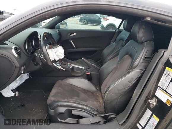 ✅ 2010 Audi TTS 2.0T • VIN: TRUB1AFK4A1016093 • Lot: 87670355. Listed on Copart with 157,248 mi. Free auction sales archive from the USA and detailed vehicle history report at DreamBid. Image 7.