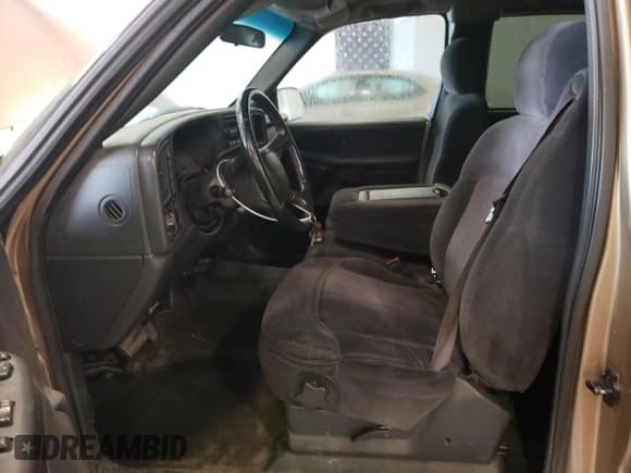 ✅ 2000 Chevrolet Silverado 1500 LS • VIN: 2GCEK19TXY1217820 • Лот: 80036835. Опубликован ранее на Copart с пробегом 268 223 миль. Бесплатный доступ к архиву аукционных продаж из США и подробный отчёт об истории автомобиля на DreamBid. Изображение 7.