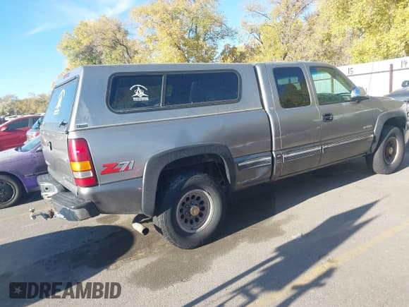 ✅ 2000 Chevrolet Silverado 1500 LS • VIN: 2GCEK19T9Y1166410 • Лот: 43582432. Опубликован ранее на IAAI с пробегом Не указан. Бесплатный доступ к архиву аукционных продаж из США и подробный отчёт об истории автомобиля на DreamBid. Изображение 4.