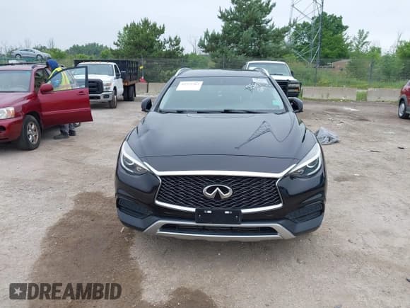 ✅ 2017 Infiniti QX30 Premium • VIN: SJKCH5CR6HA038798 • Лот: 42573563. Опубликован ранее на IAAI с пробегом 106 117 миль. Бесплатный доступ к архиву аукционных продаж из США и подробный отчёт об истории автомобиля на DreamBid. Изображение 12.
