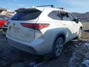 ✅ 2021 Toyota Highlander Hybrid LE • VIN: 5TDZARAH3MS507748 • Lot: 41580735. Listed on IAAI with 52,696 mi. Free auction sales archive from the USA and detailed vehicle history report at DreamBid. Image 4.