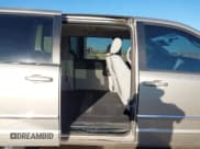 ✅ 2008 Dodge Grand Caravan SXT • VIN: 1D8HN54P48B136240 • Лот: 43348731. Опубликован ранее на IAAI с пробегом 143 410 миль. Бесплатный доступ к архиву аукционных продаж из США и подробный отчёт об истории автомобиля на DreamBid. Изображение 8.