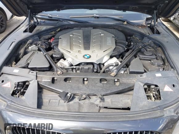 ✅ 2011 BMW 7 Series 750Li xDrive • VIN: WBAKC8C53BC431730 • Lot: 42558302. Listed on IAAI with 105,981 mi. Free auction sales archive from the USA and detailed vehicle history report at DreamBid. Image 10.