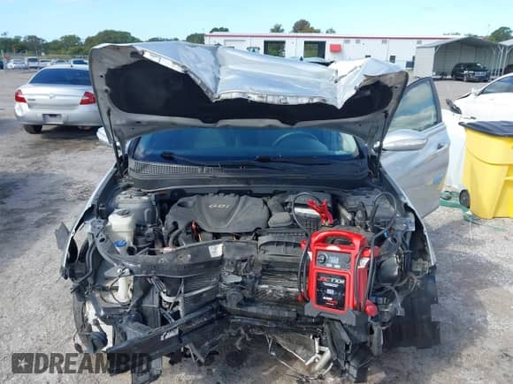 2014 Hyundai Sonata GLS с VIN 5NPEB4ACXEH920602, выставлен на аукционе IAAI как лот 43491108 с пробегом 198 927 миль миль и . История ставок и продаж доступна на DreamBid. Изображение 6.