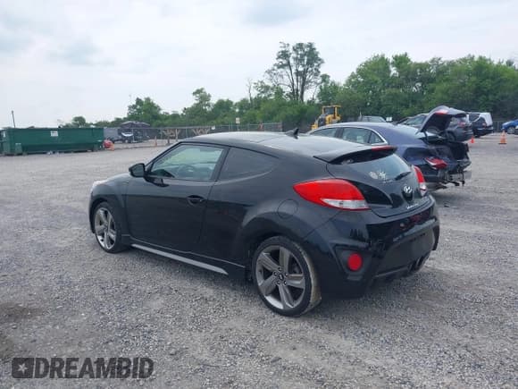 ✅ 2015 Hyundai Veloster Turbo • VIN: KMHTC6AE6FU229720 • Lot: 42735203. Wystawiony na IAAI z przebiegiem 110 516 mil. Bezpłatny archiwum sprzedaży aukcyjnych z USA i szczegółowy raport historii pojazdu na DreamBid. Zdjęcie 3.