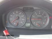 ✅ 2009 Volvo V50 2.4L • VIN: YV1MW382292496311 • Lot: 42789673. Listed on IAAI with 161,906 mi. Free auction sales archive from the USA and detailed vehicle history report at DreamBid. Image 7.